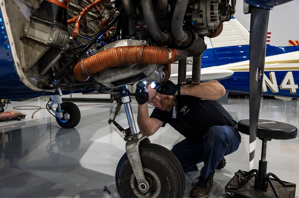 Using Davcon Davcon Aviation focusing on Kingman Airport as one of three projects ...