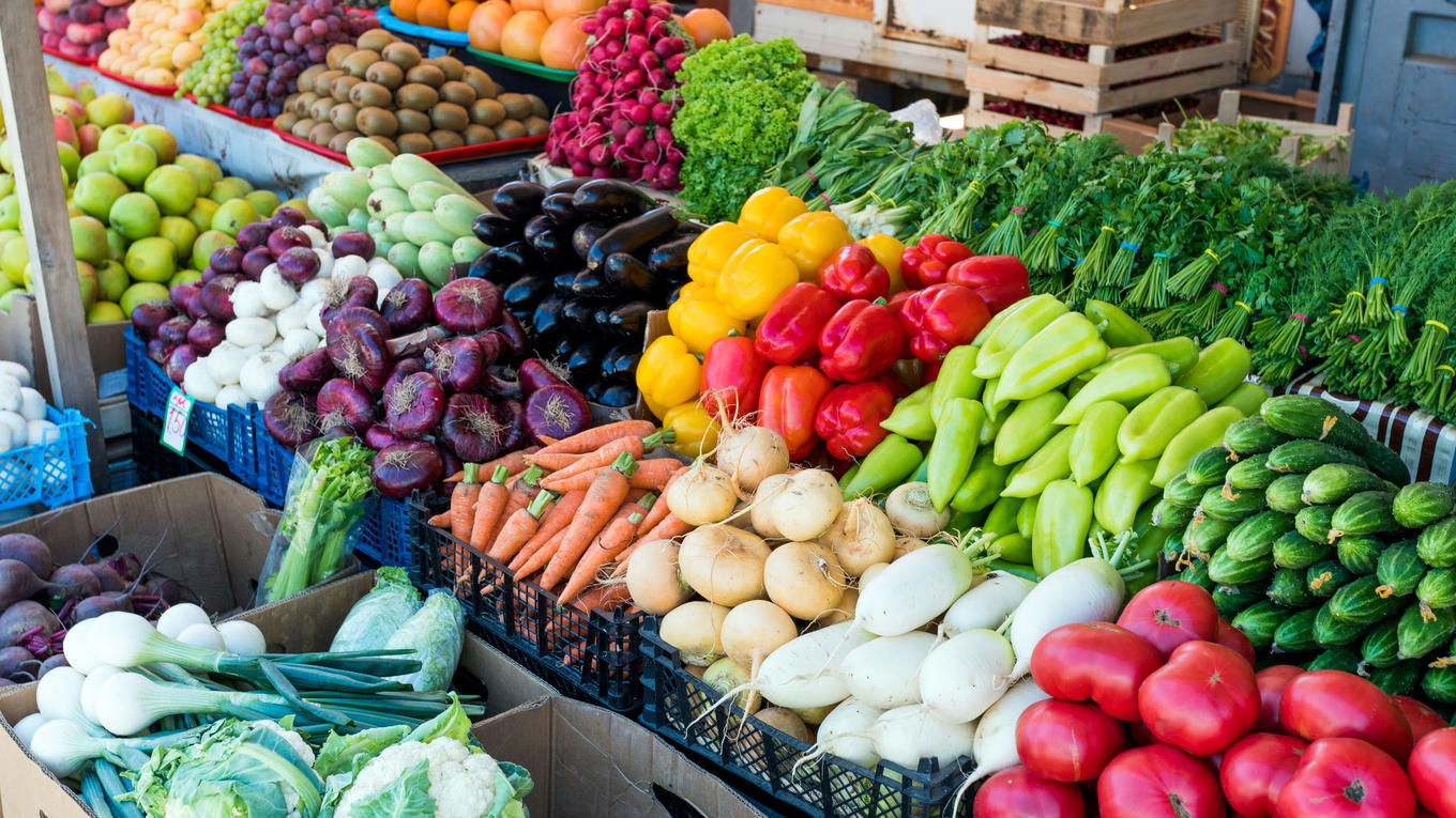 Kingman Farmers Market opens 11th anniversary season - The Standard ...